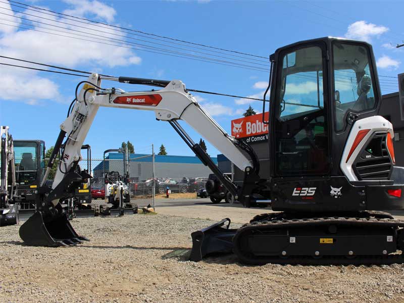 Bobcat E35 800x600
