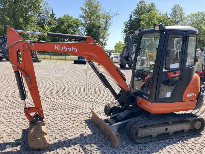 Hitachi ZX35U 800x600